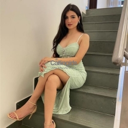 HOT↠ Call Giℛls In Sector 53 Gurgaon- ⎷ 9990410104 ✨ Escorts Service