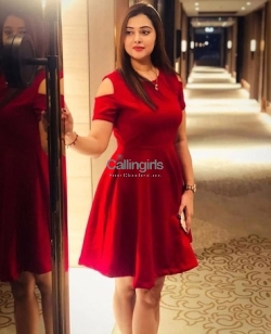 ℂall Girls Available in Gaur City [Noida] +91-9821774457 Noida Call Girls