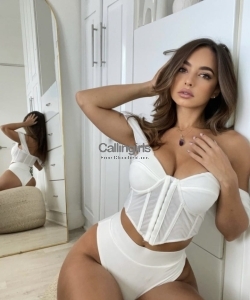  9958659377 ༒ Call Girls in R K Puram (Delhi)