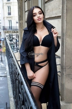 Dwarka Call Girls -- (9958659377)
