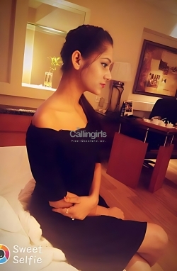 Genuine Call Girls In Green Park Escort 7065501582 Short Night Sevice